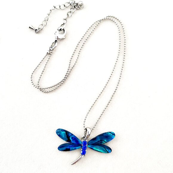 Stunning Blue PAUA SHELL Dragonfly Pendant Necklace Silver Tone Bead Chain - Picture 2 of 8